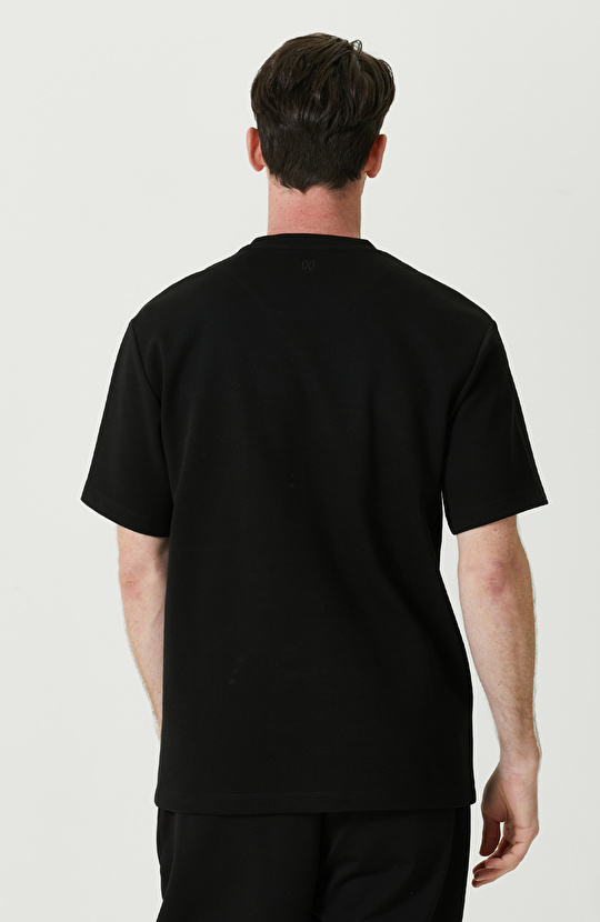 Kısa Kollu Düz Siyah T-Shirt