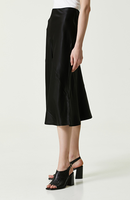 Siyah Midi Boy Saten Etek