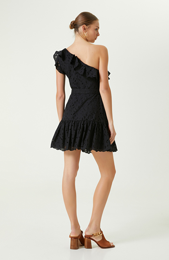 Tek Omuz Güpürlü Siyah Elbise