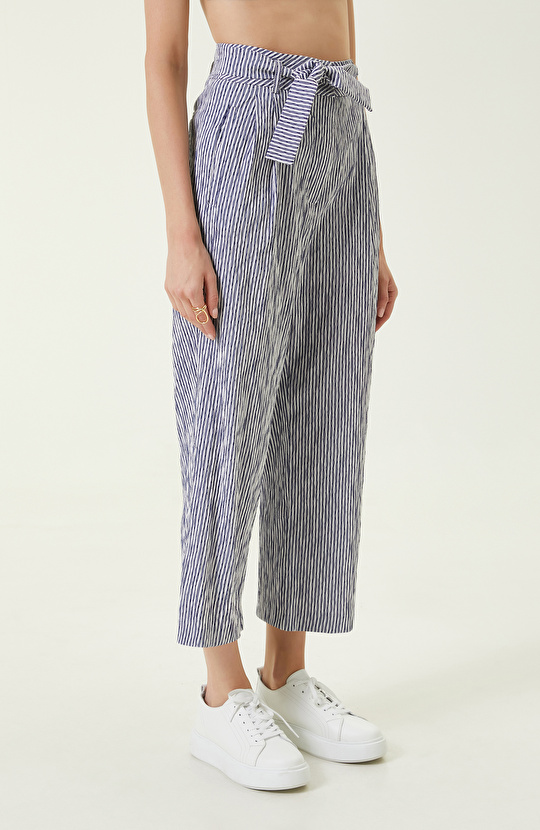 Lacivert Beyaz Beli Büzgülü Pantolon