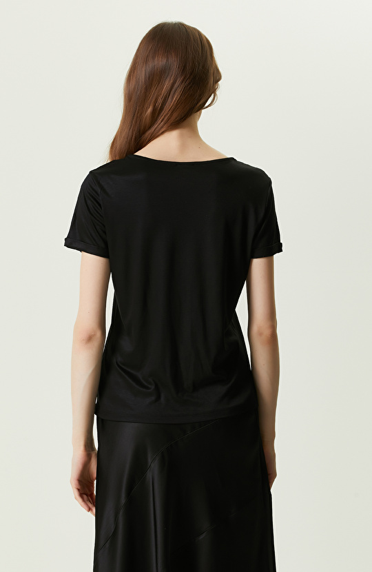 Siyah Kısa Kollu V Yaka T-shirt