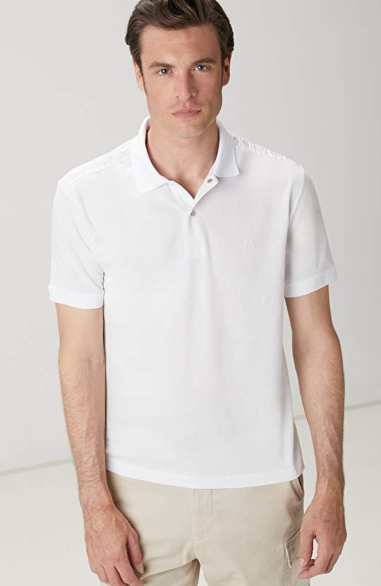Beyaz Polo Yaka T-shirt