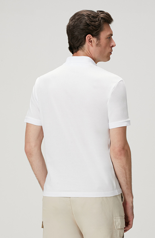 Beyaz Polo Yaka T-shirt