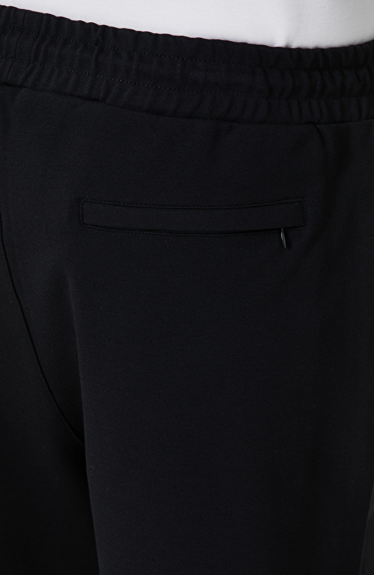 Siyah Düz Paça Şort