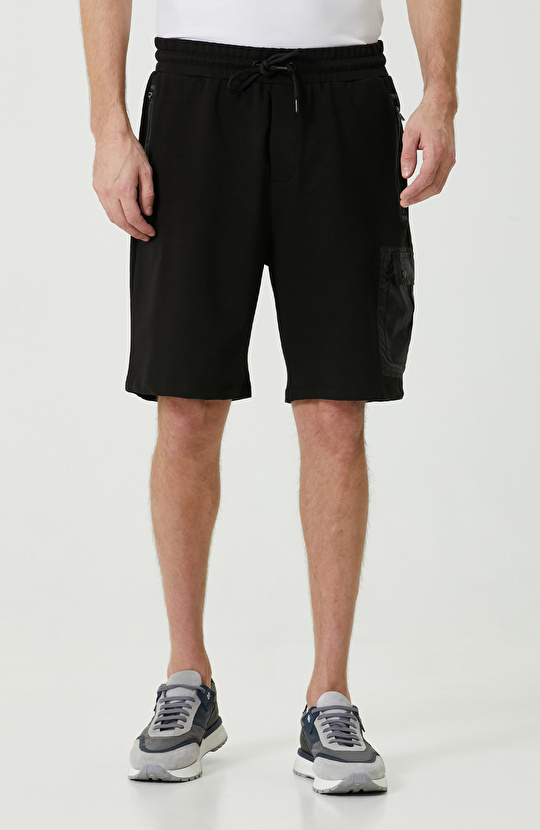 Siyah Düz Paça Şort