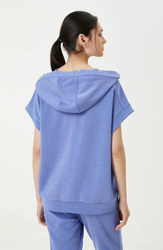 Mavi V Yaka Kısa Kollu Sweatshirt