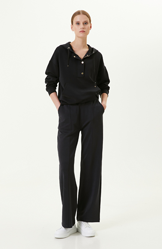 Bol Paça Siyah Eşofman