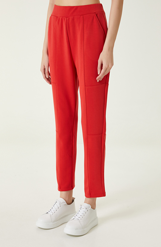 Dikiş Detaylı Lastik Paça Kırmızı Eşofman Altı