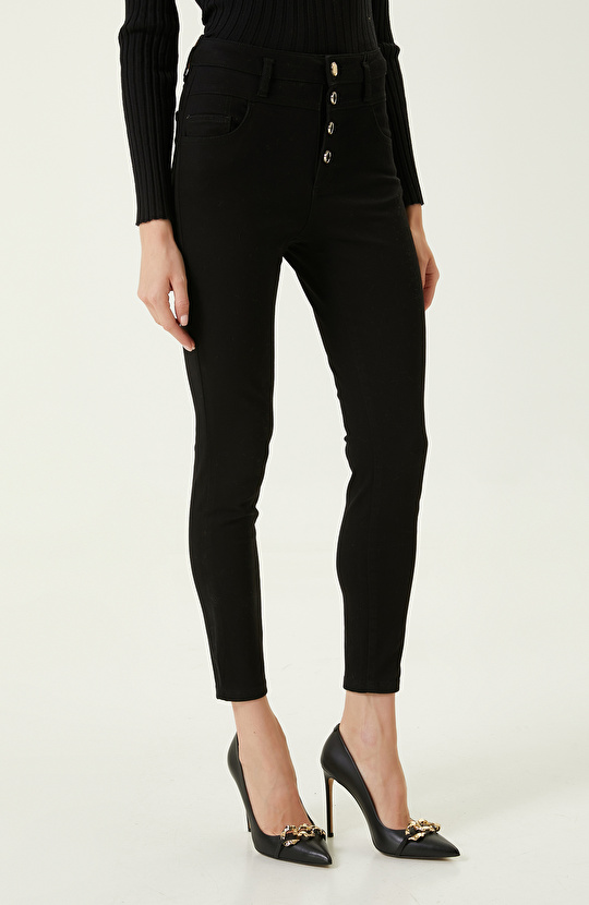Düğme Detaylı Siyah Denim Pantolon
