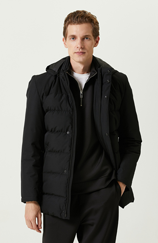 Siyah Kapitoneli Kaban