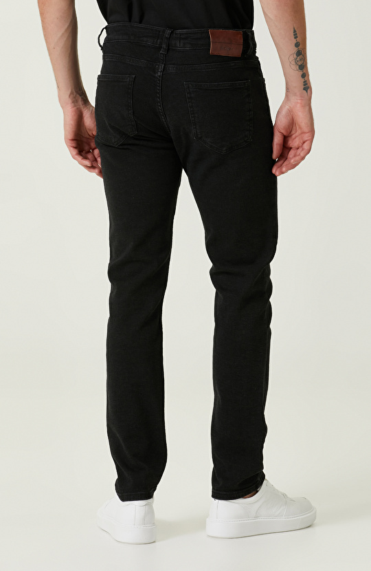 Düz Paça Denim Siyah Pantolon