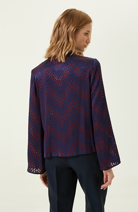 Lacivert Önden Bağlama Detaylı Bluz