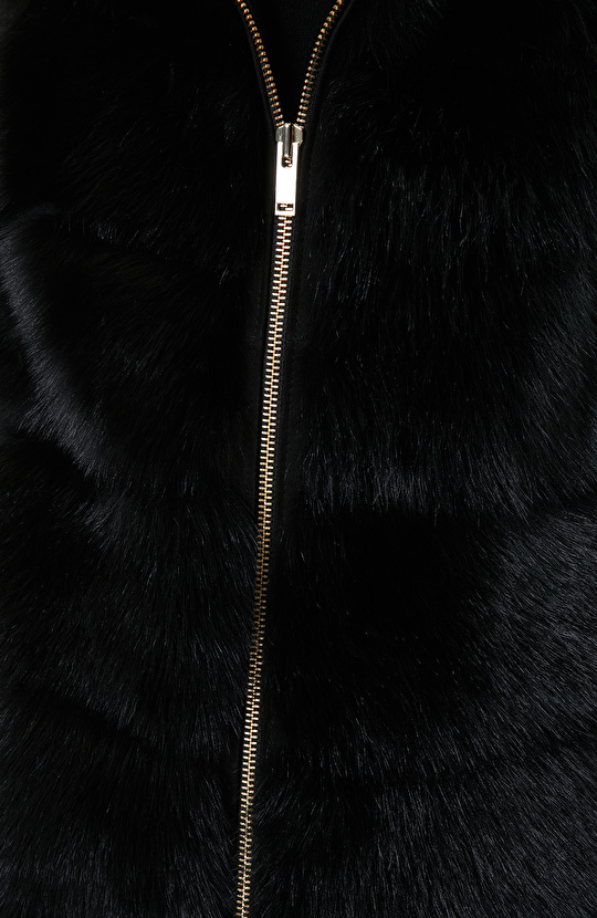 Dik Yaka Siyah Kolsuz Yelek