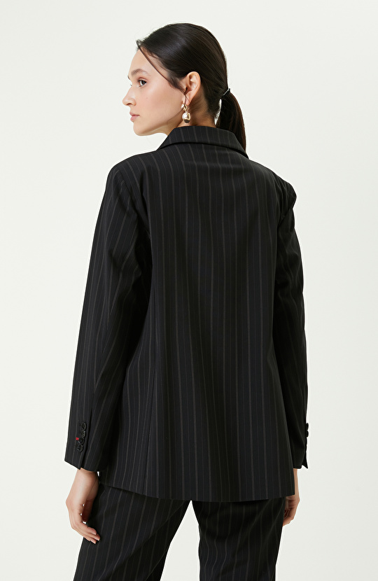 İki Düğmeli Siyah Blazer Ceket