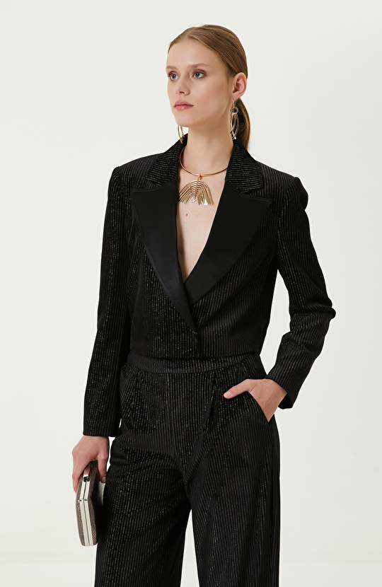 Kadife Siyah Crop Blazer Ceket