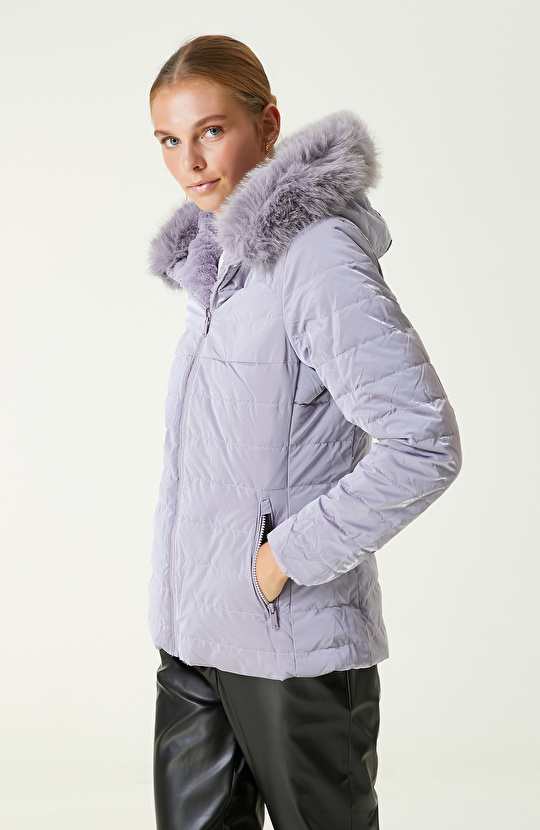 Lila İçi Suni Kürklü Mont