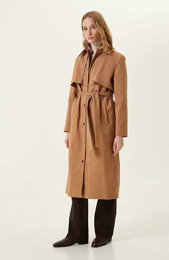 Bej Çıt Çıt Kapamalı Kemerli Trençkot