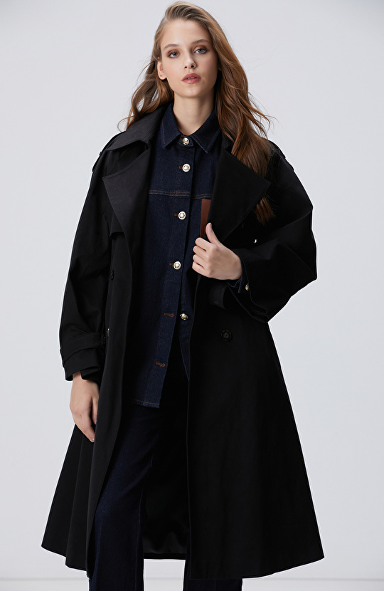 Siyah Dokuma Kemerli Trençkot