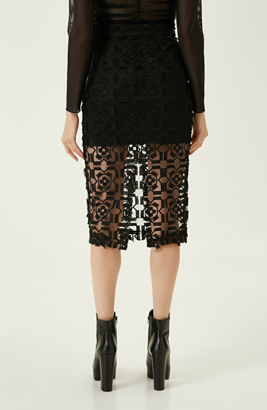 Siyah Güpürlü Kalem Etek