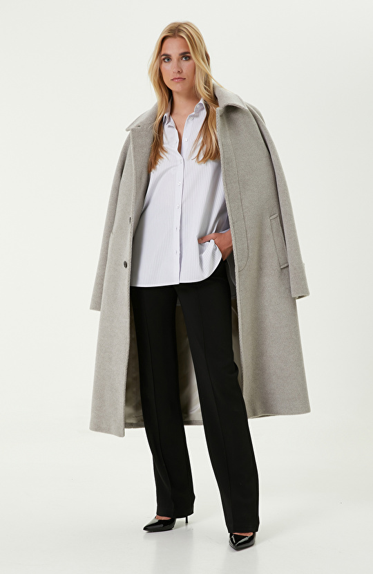 Uzun Kollu Çizgili Beyaz Gömlek