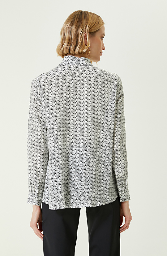 Ekru Desenli İpek Gömlek