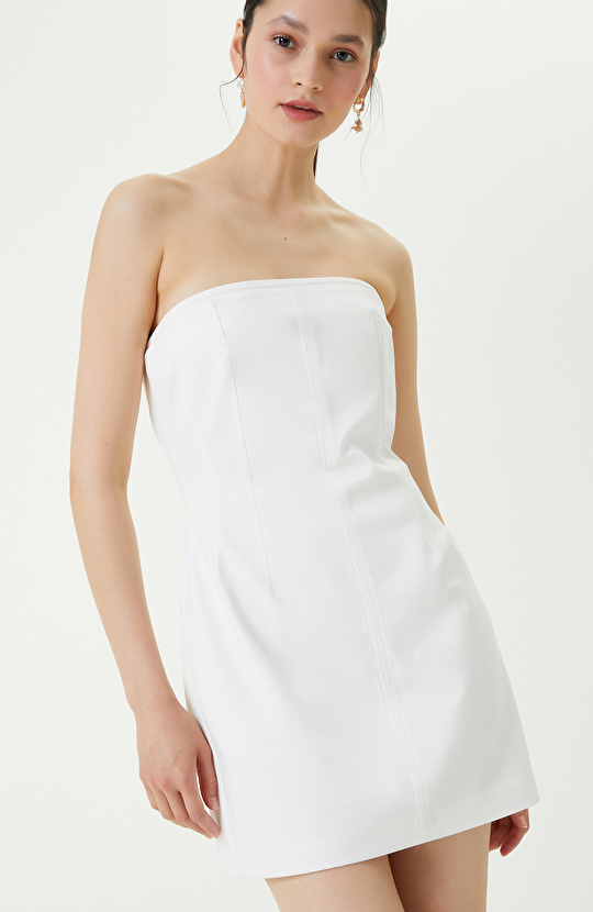 Fermuar Detaylı Ekru Straplez Elbise