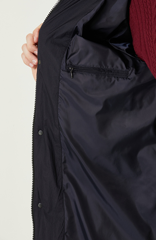 Kapüşon Yaka Lacivert Kaban