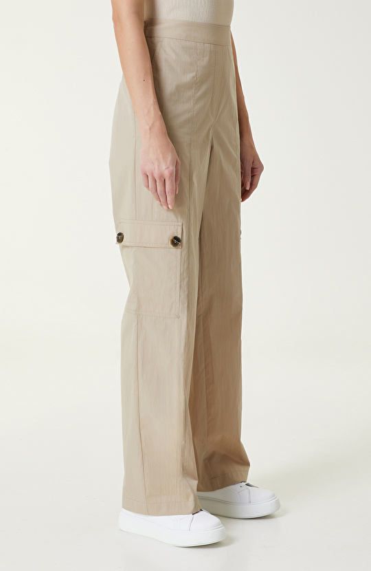Dikiş Detaylı Düz Paça Bej Pantolon