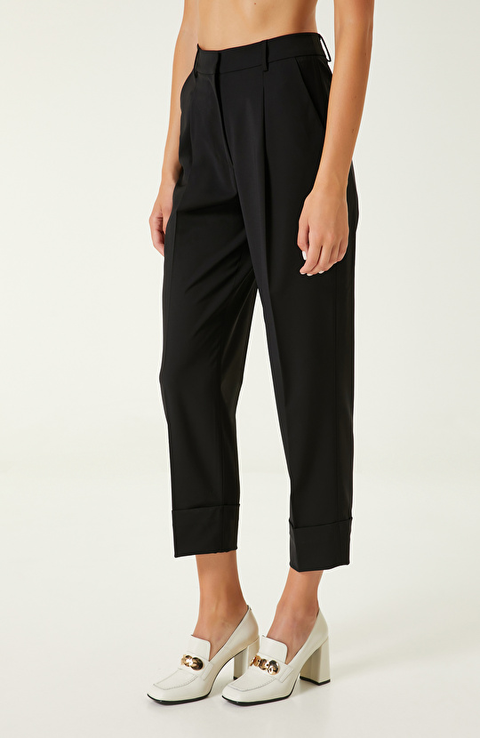 Siyah Bol Paça Pantolon