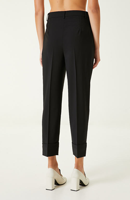 Siyah Bol Paça Pantolon