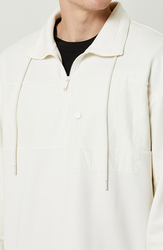 N-Tech Ekru Dik Yaka Sweatshirt