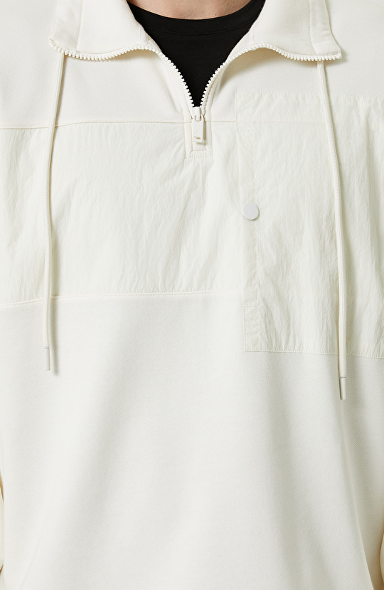 N-Tech Ekru Dik Yaka Sweatshirt