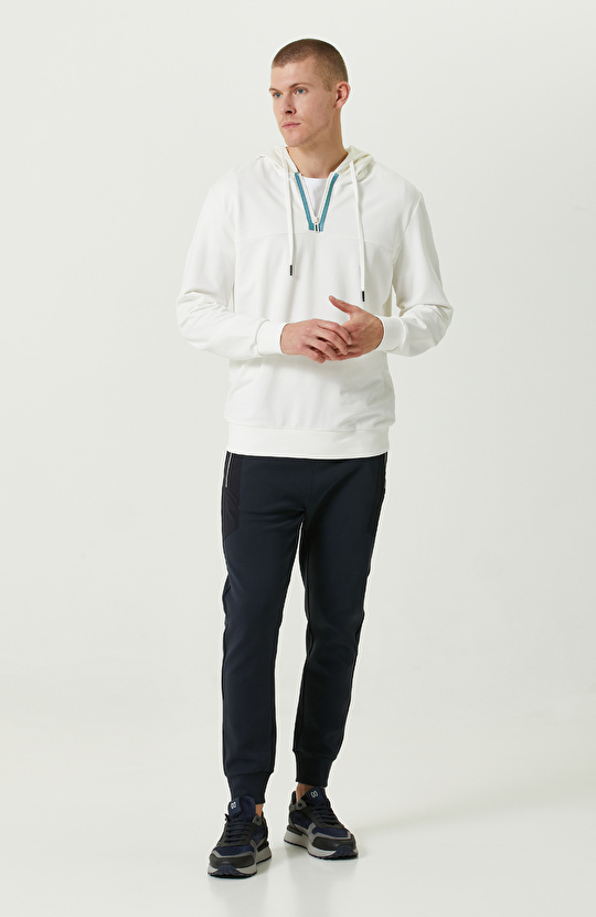 N-Tech Ekru Kapüşon Yaka Sweatshirt