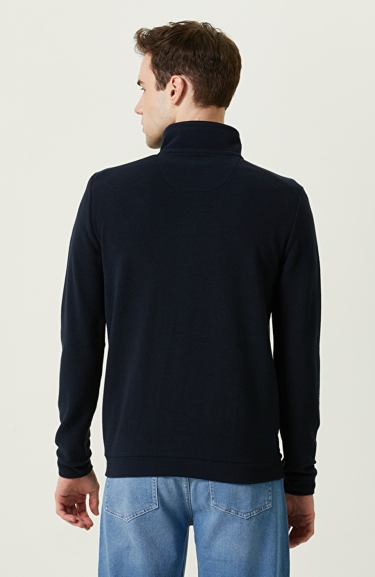 Lacivert Dik Yaka Uzun Kollu Sweatshirt