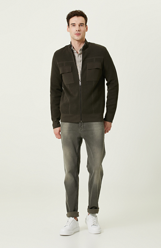 Haki Dik Yakalı Cepli Triko Mont