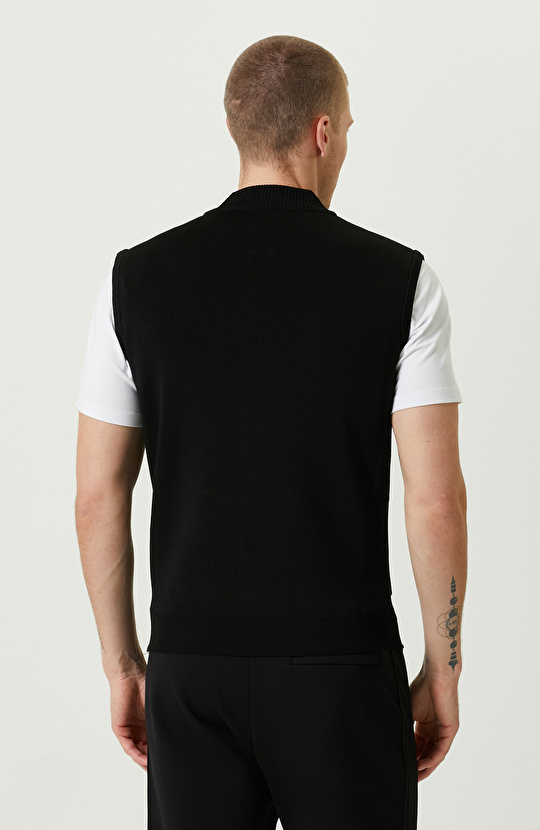 N-Tech Siyah Yan Cep Fermuarlı Triko Yelek