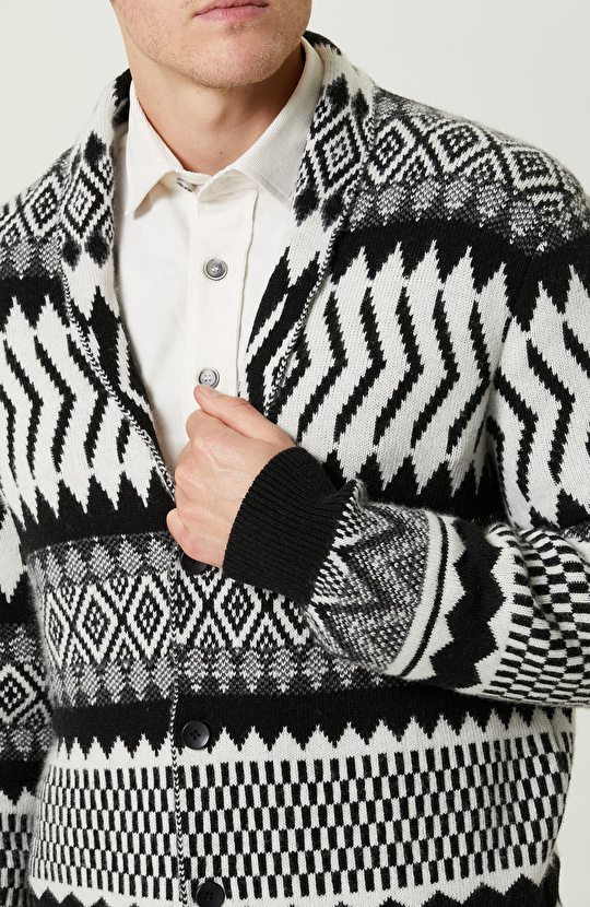 Siyah Mono Yaka Cepsiz Hırka