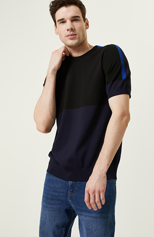 Kısa Kollu Renk Bloklu Lacivert Triko Kazak