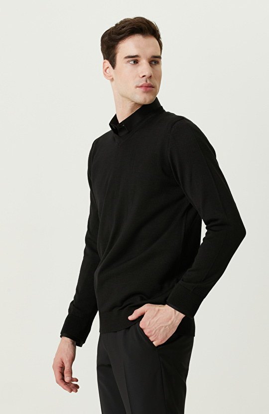 V Yaka Siyah Triko Kazak