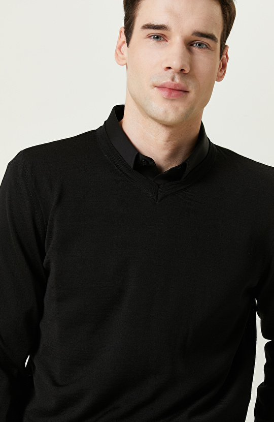 V Yaka Siyah Triko Kazak