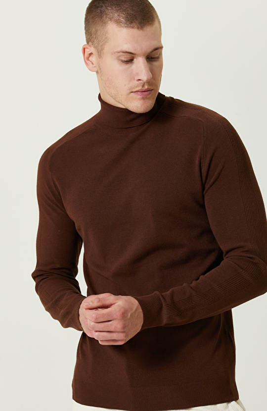 Tütün Rengi Balıkçı Yaka Triko Kazak