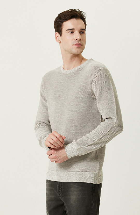 Ekru Bisiklet Yaka Jakarlı Triko Kazak