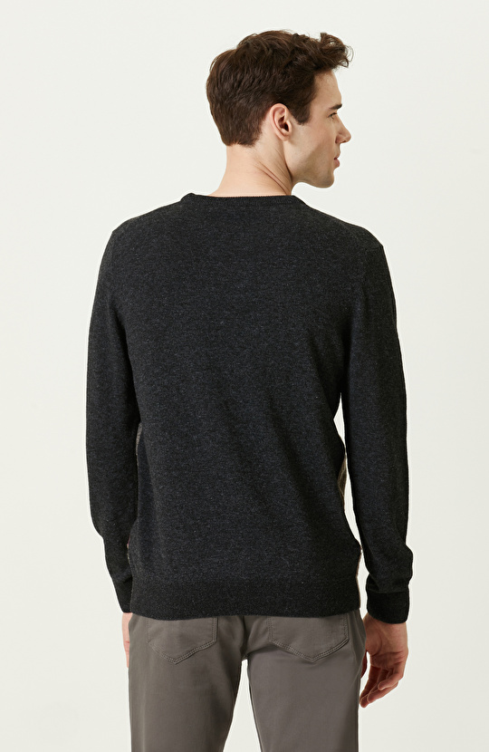 Punch Detaylı Antrasit Triko Kazak