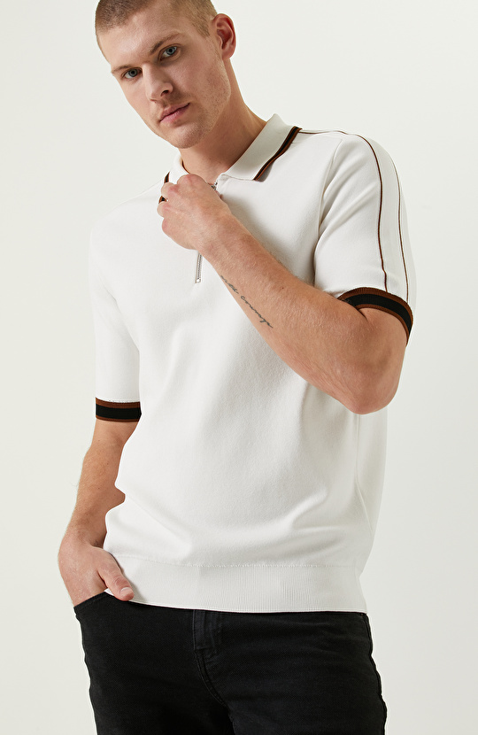 Ekru Polo Yaka Kazak