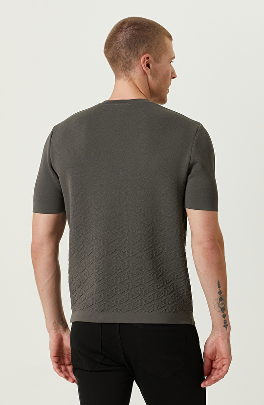 Vizon Kısa Kollu Jakarlı Triko Kazak