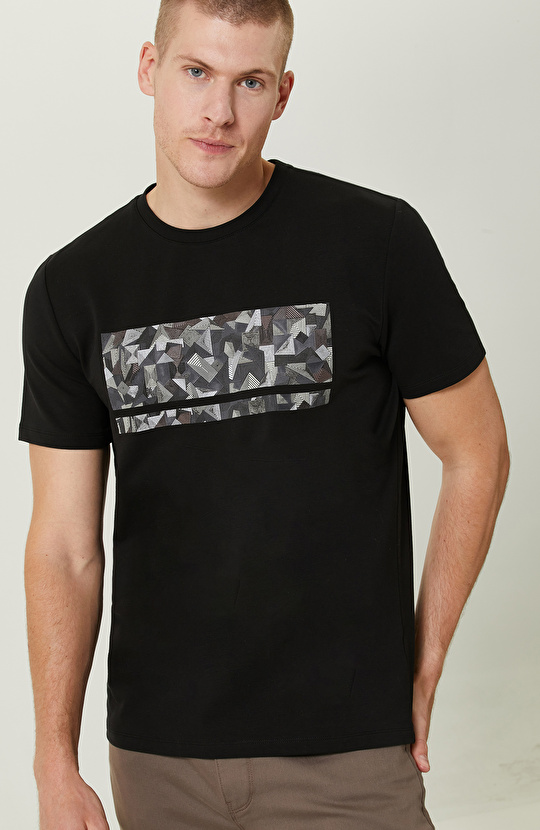 Kısa Kollu Siyah Baskılı Tshirt