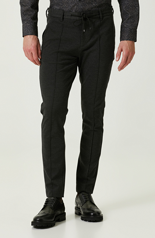 Bağcıklı Orta Bel Siyah Pantolon