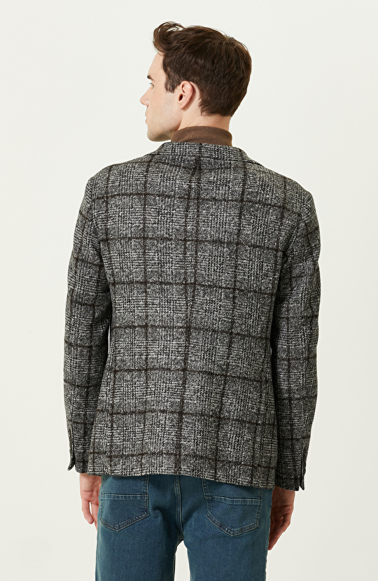 Aplike Cepli Siyah Beyaz Desenli Ceket