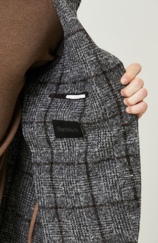 Aplike Cepli Siyah Beyaz Desenli Ceket