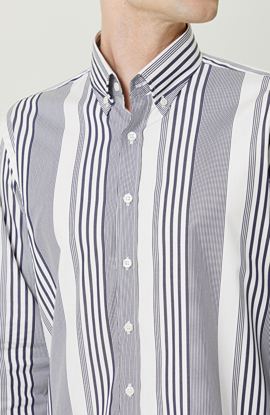 Lacivert Beyaz Çizgili Gömlek